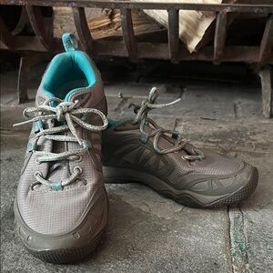 Merrell Women's Brown and Teal Athletic Shoes